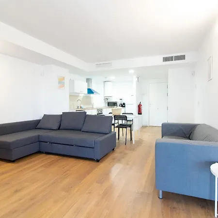 Global Properties, Resplandeciente En Canet Canet d'En Berenguer